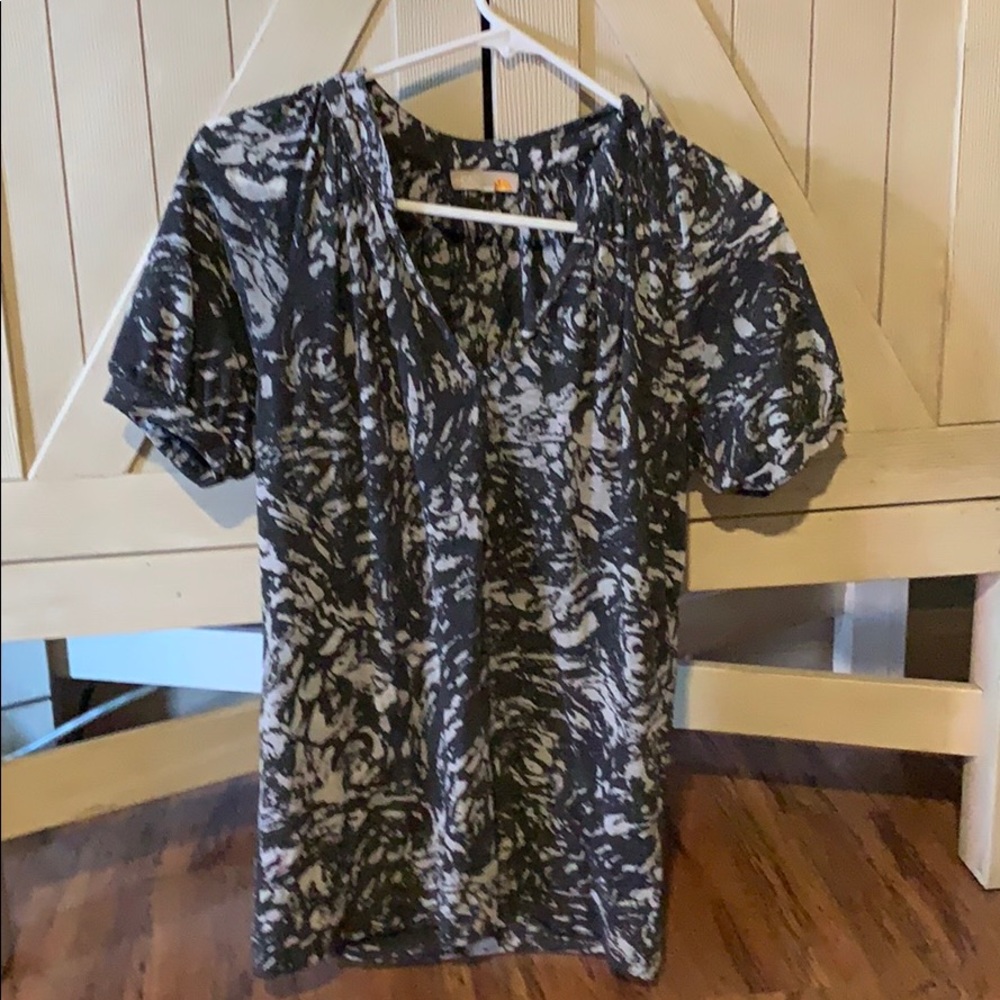 Blouse or t-shirt, dress it up or dress it down